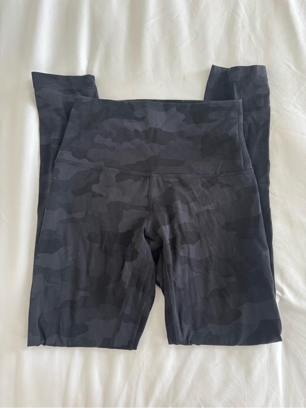 lululemon athletica black camo performance leggings
